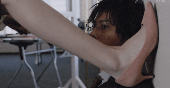 女王虐男奴视频/女王凶猛今天怎么虐男主们呢-第2张图片